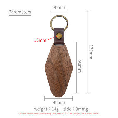 Gantungan Kunci Kayu Belah Ketupat yang Disesuaikan 14g Walnut Watel Terukir yang Dipersonalisasi