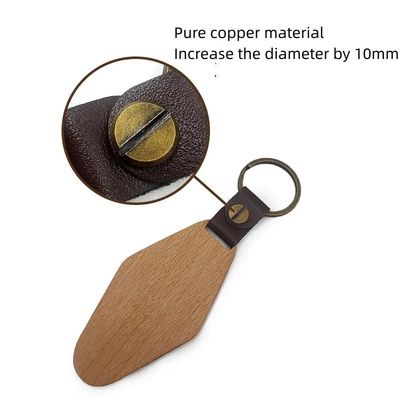 Gantungan Kunci Kayu Belah Ketupat yang Disesuaikan 14g Walnut Watel Terukir yang Dipersonalisasi