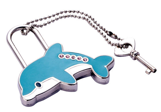 Keychain Logam Pribadi Untuk Kunci Hadiah Souvenir tahan lama Dengan Logo Isi Minyak