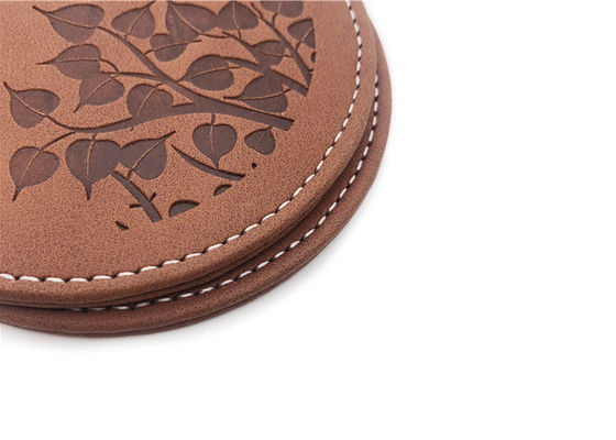 Tatakan gelas Minuman Logo Debossed Dengan Logo PU Leather Brown Pantone