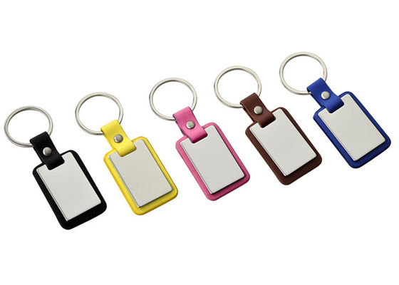 Harga bagus Rectangle PU Kulit Gantungan Kunci Logo Kustom Debossing / Digital Printing on line