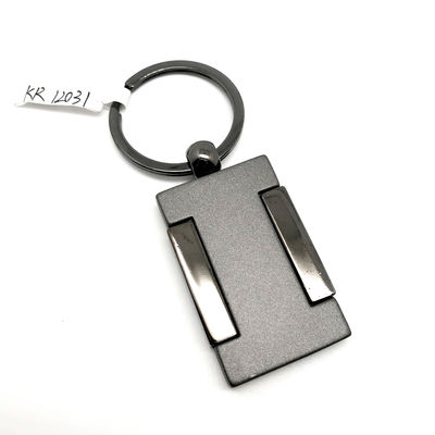 Harga bagus MOQ 500 Black Gun warna Metal Keychain Pemegang dengan Logo Disesuaikan untuk on line