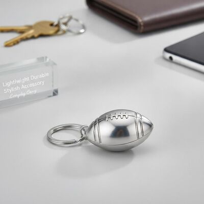 Harga bagus Split Ring Cute Metal Keychain Bentuk Sepak Bola 15 Gram Berat Ringan awet Aksesoris Bergaya Cocok untuk dibawa sehari-hari on line